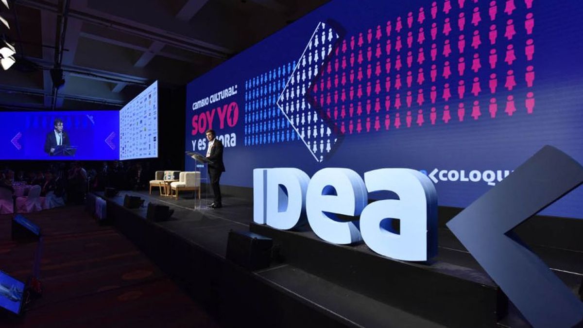 Los Ejecutivos de empresas dieron a conocer sus perspectivas a mediano plazo e hicieron reclamos.