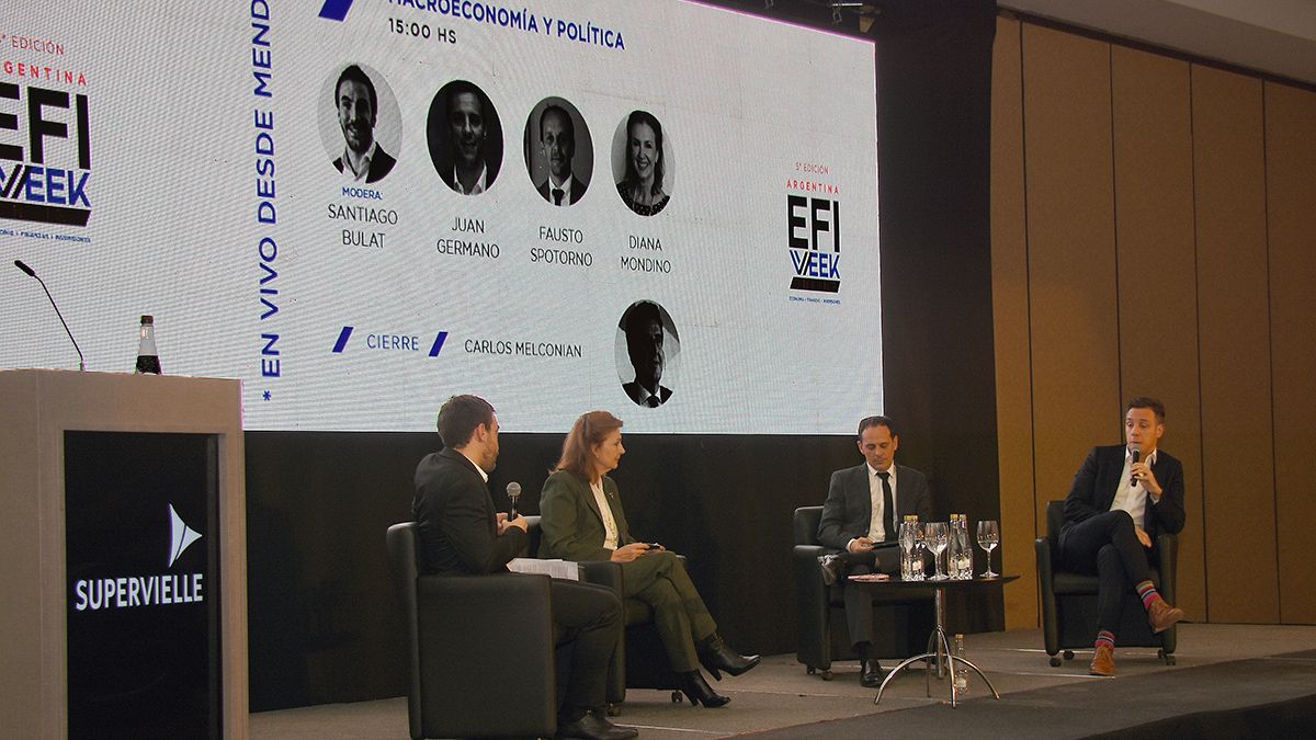 Los más de 350 espectadores y más de los 1.500 conectados, disfrutaron de las charlas en el marco del Panel “Congreso de Macroeconomía y Política”, integrado por expertos entre los que se destacan Juan Germano, Fausto Spotorno, Diana Mondino, y Santiago Bulat como moderador.