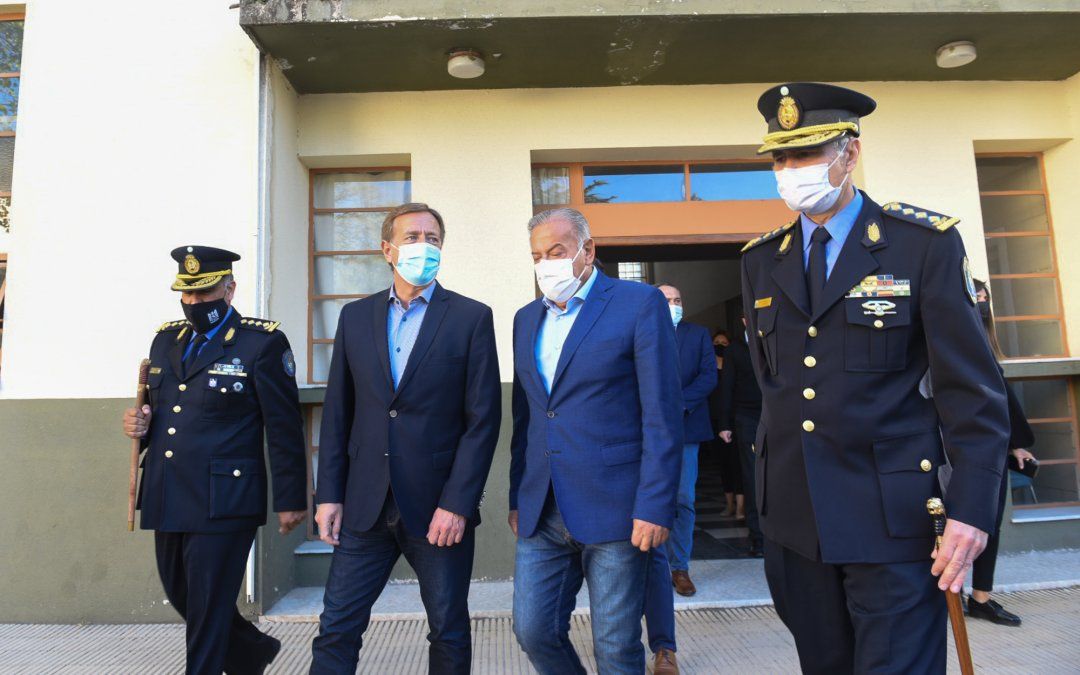 El gobernador Rodolfo Suarez salió a respoderle al intendente de La Paz, Fernando Ubieta que si no tienen agua para producir, es porque el PJ no votó el acueducto ganadero.