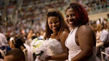 ¡Casorio para todos! Unas 2 mil parejas se casaron en una boda colectiva