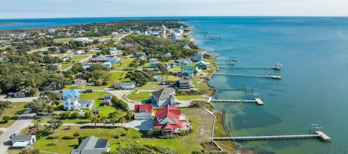 La costa de Emerald Isle es incomparable. La costa de Emerald Isle es incomparable.