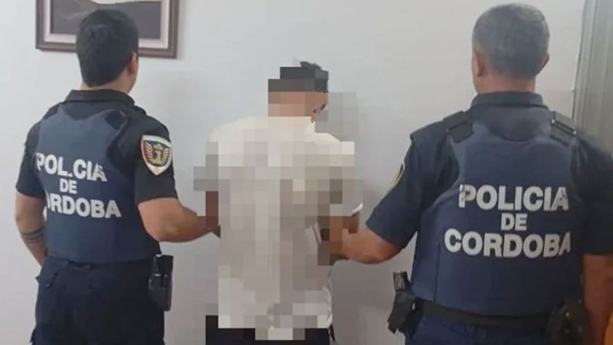 Final con sangre: jugador se calentó con el cuarto árbitro, le rompió el maxilar y le bajó los dientes