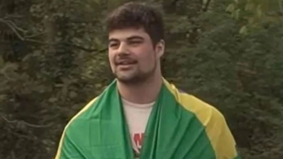 Gabriel Giacomelli, el supuesto novio de la princesa Leonor de Borbón. Gabriel Giacomelli, el supuesto novio de la princesa Leonor de Borbón.