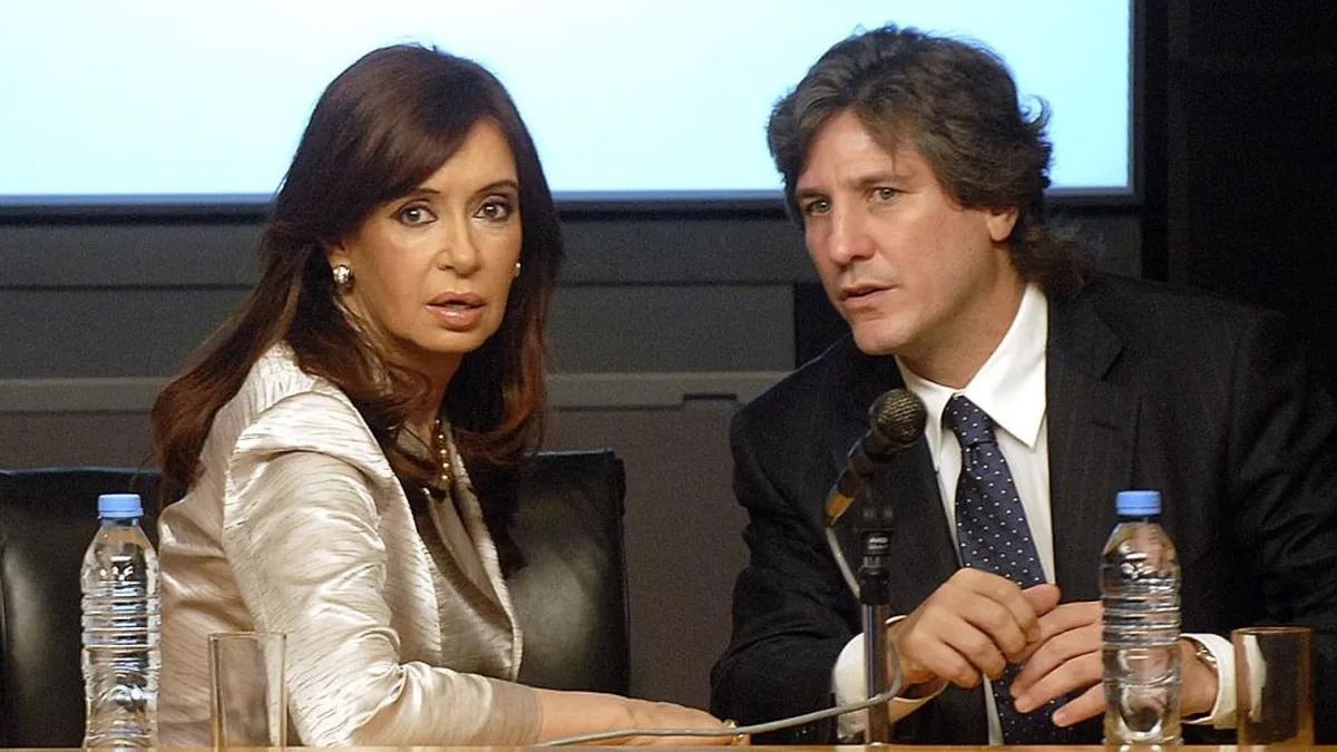 Cristina - Boudou: la fórmula más votada de la democracia (54%) es la misma que terminaría sumando 11 años de condena penal. Cristina - Boudou: la fórmula más votada de la democracia (54%) es la misma que terminaría sumando 11 años de condena penal.