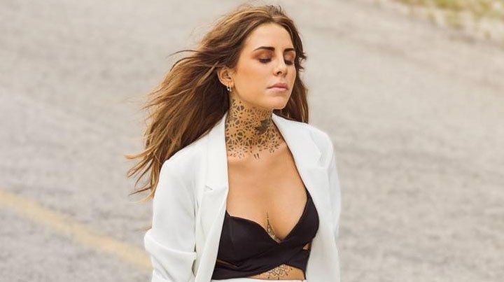 Sorprendente escote