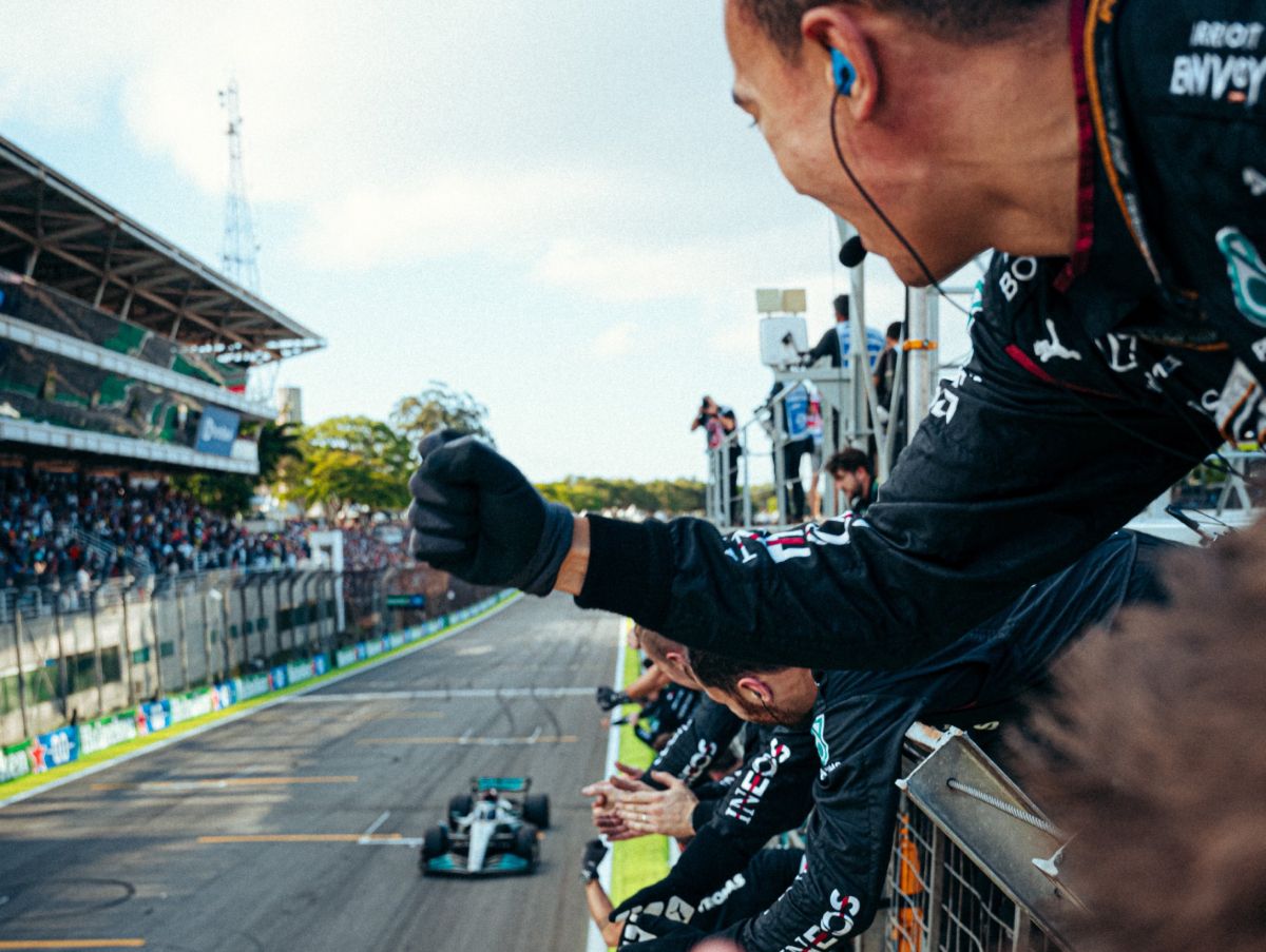 George Russell ganó el sprint y largará adelante en el GP de Brasil de Fórmula 1