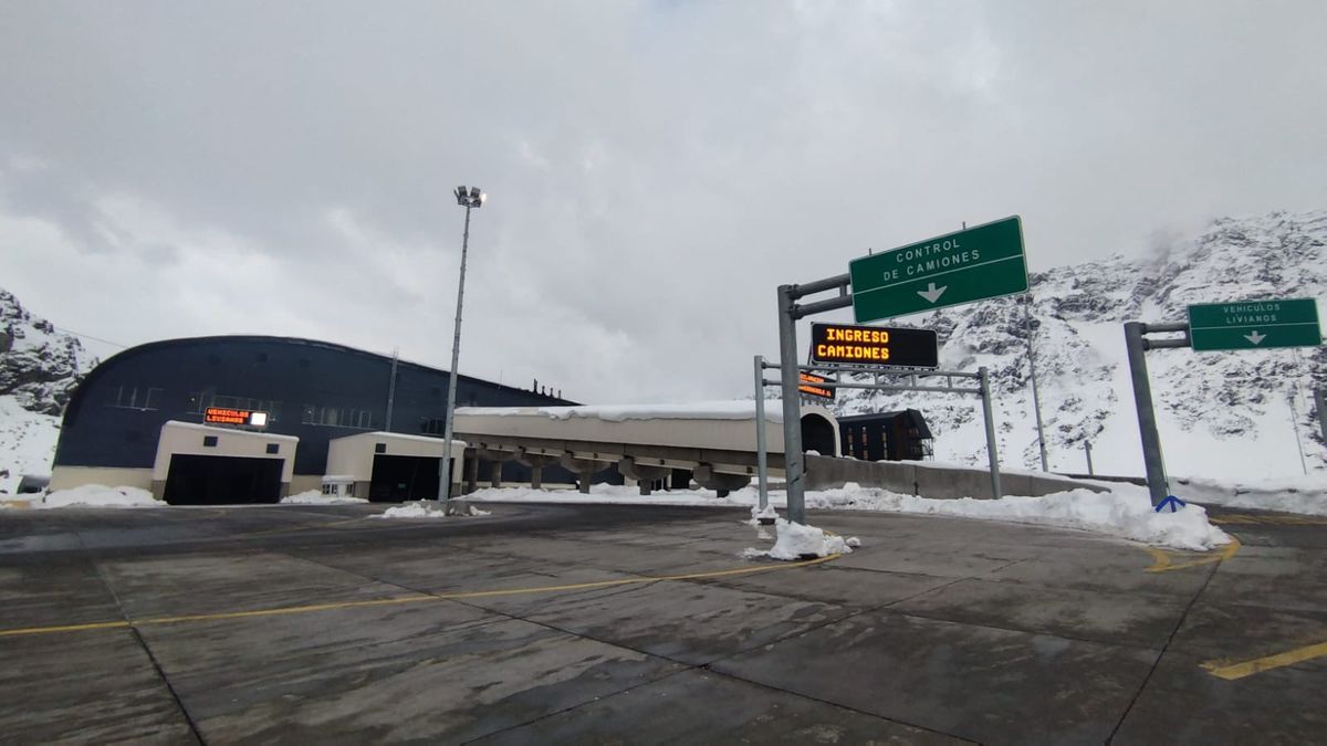 El complejo Los Libertadores Chile con poco movimiento. El complejo Los Libertadores Chile con poco movimiento.