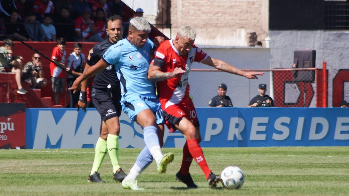 Sambu sueña con el ascenso del Deportivo Maipú. Sambu sueña con el ascenso del Deportivo Maipú.