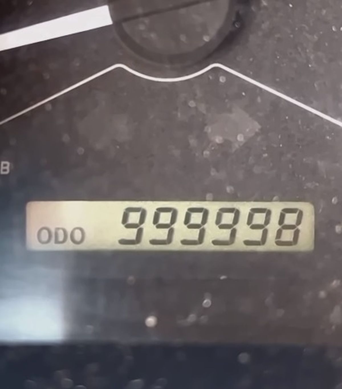 La camioneta Hilux, a punto de romper el increíble récord. La camioneta Hilux, a punto de romper el increíble récord.