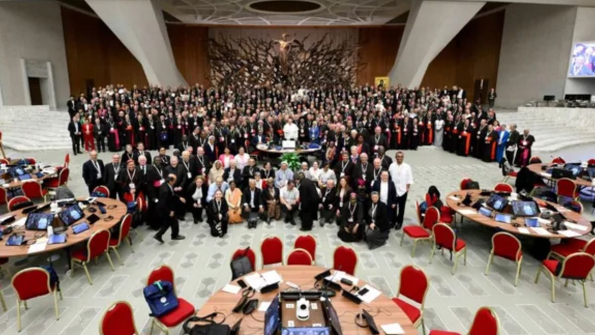 El rol de la mujer como líder de una congregación, despertó controversia y división entre los votantes El rol de la mujer como líder de una congregación, despertó controversia y división entre los votantes
