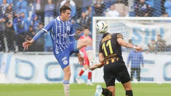 Godoy Cruz empata con Mitre de Santiago del Estero en el Gambarte Godoy Cruz empata con Mitre de Santiago del Estero en el Gambarte