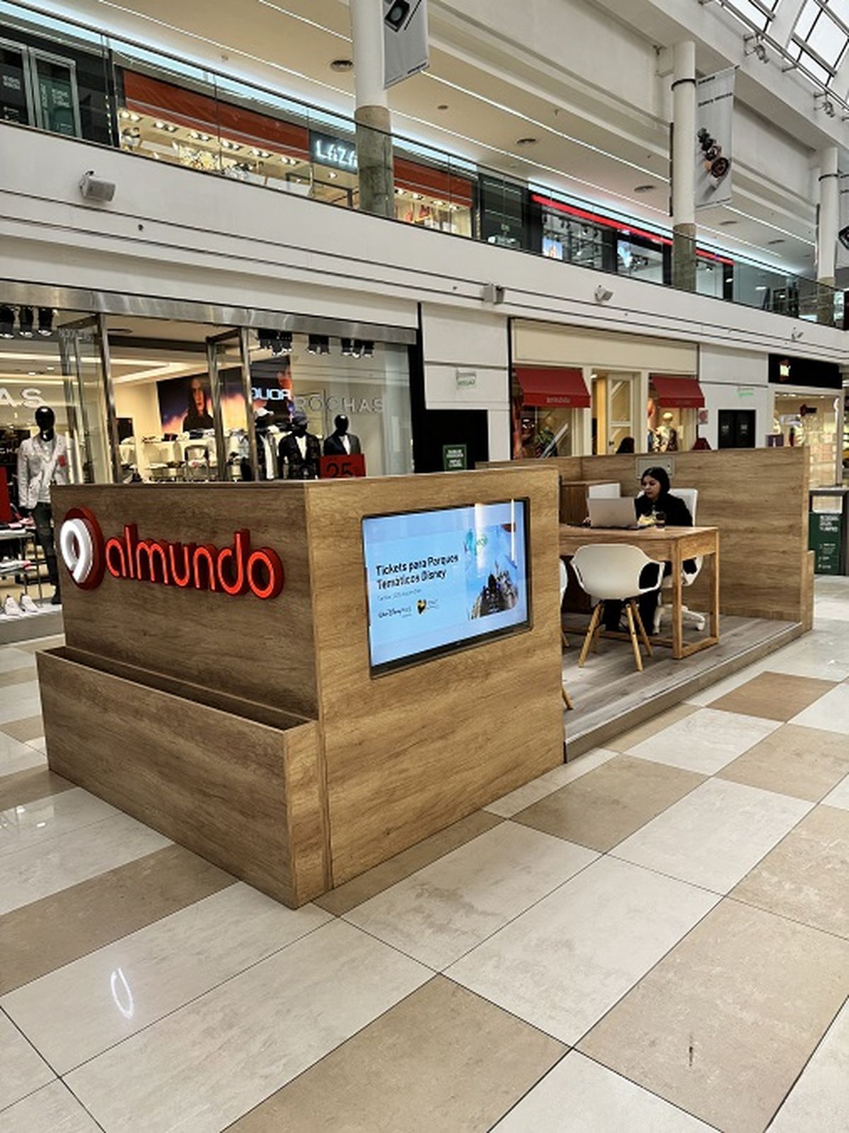 Almundo que abrió sus puertas para que los clientes encuentren el mejor plan en materia de viajes. Almundo que abrió sus puertas para que los clientes encuentren el mejor plan en materia de viajes.