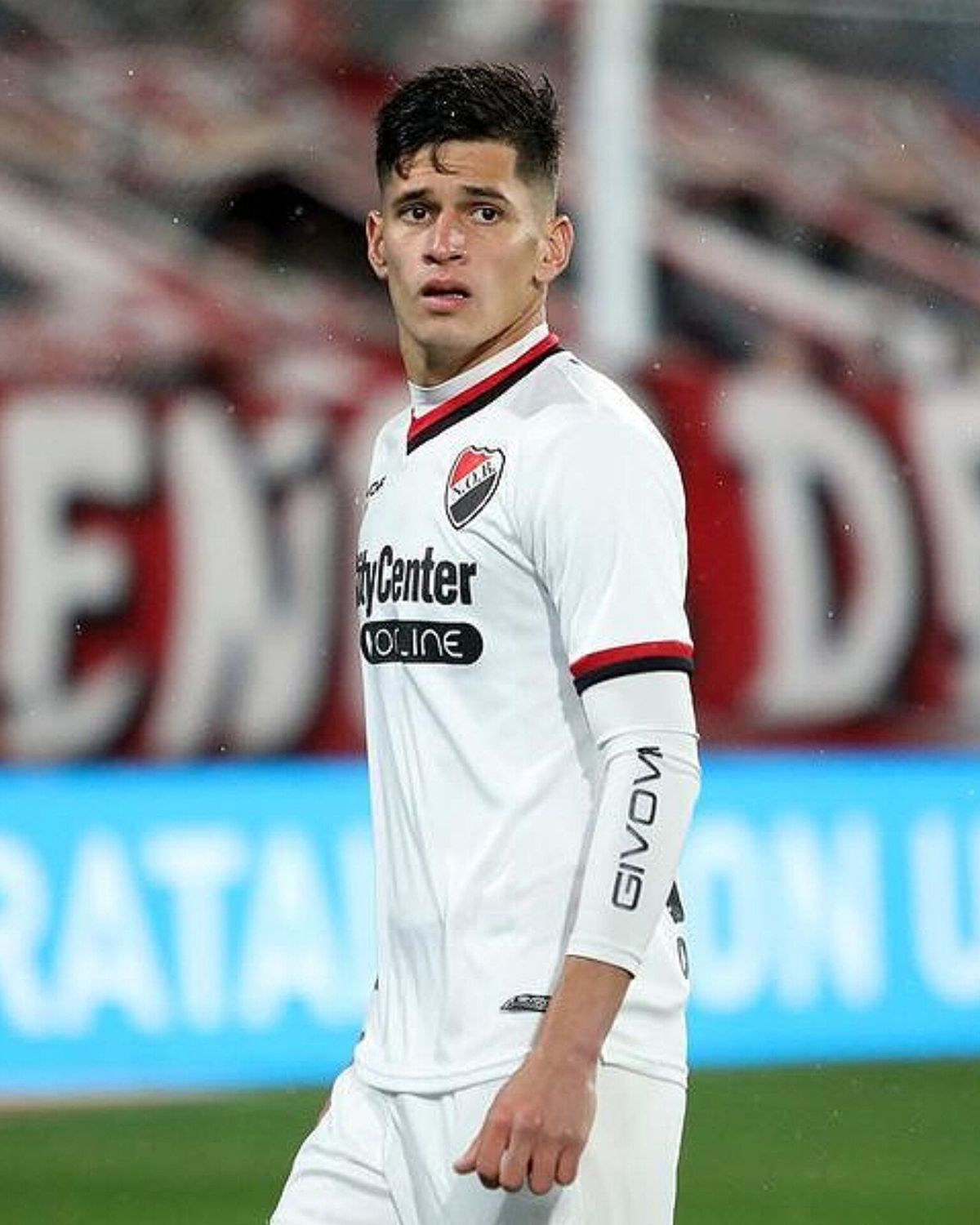 Brian Aguirre proviene de Newell's. Brian Aguirre proviene de Newell's.