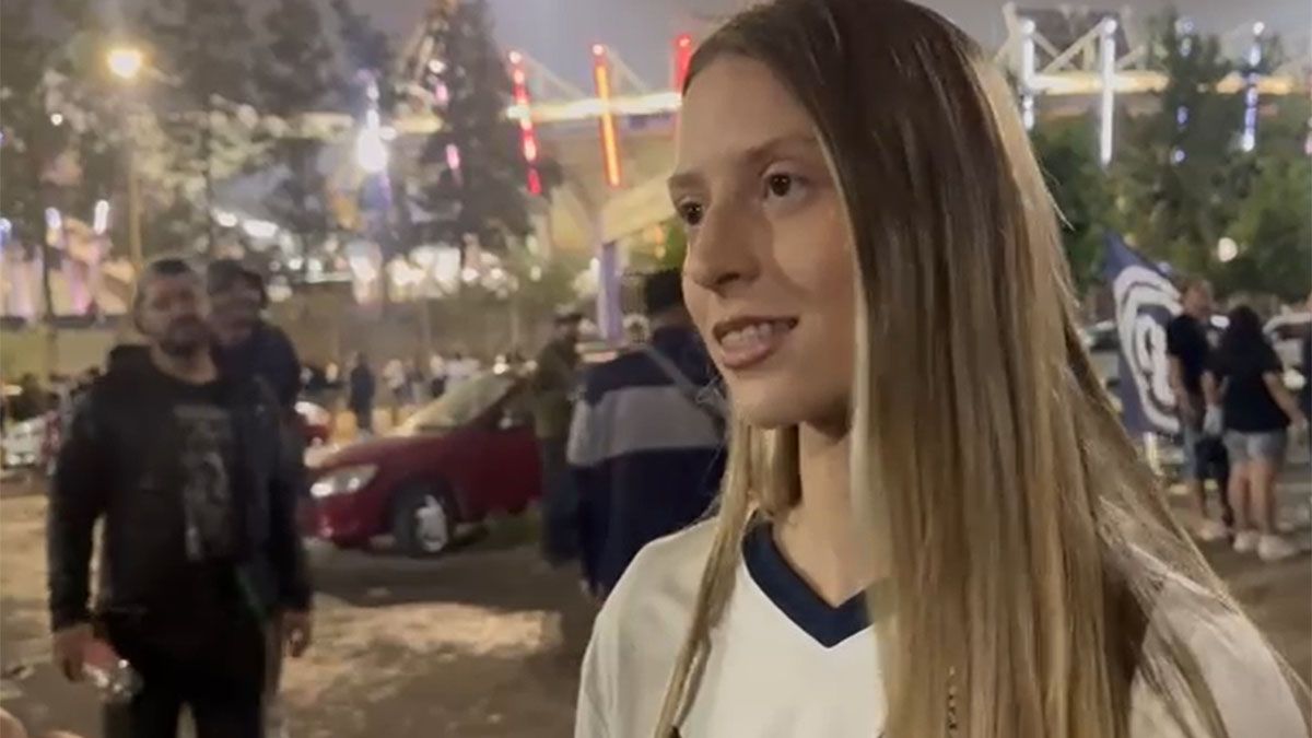 Julia Berti vive como su padre Alfredo el trascendental partido de Independiente Rivadavia con River.