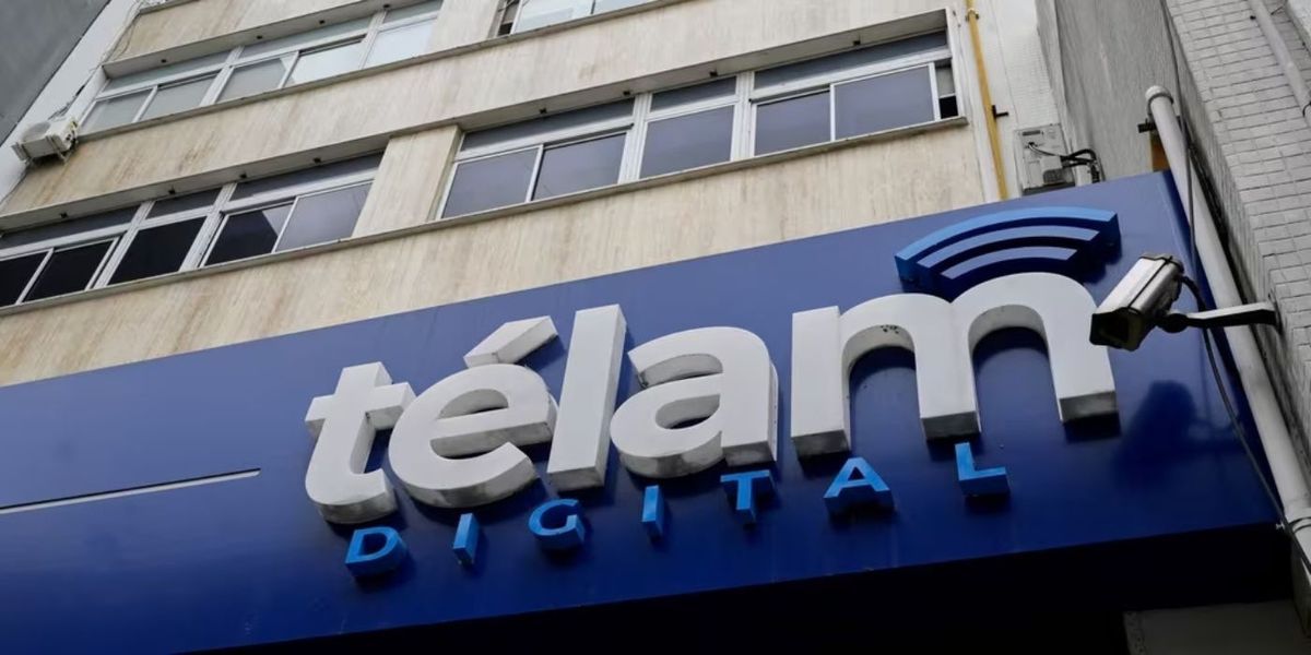 Télam está cerrado desde hace meses. Según el Gobierno, generaba un pasivo de 1.600 millones mensuales. Télam está cerrado desde hace meses. Según el Gobierno, generaba un pasivo de 1.600 millones mensuales.