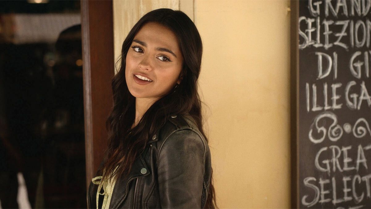 La actriz Maia Reficco arrasa con su papel de Olivia en la película de Netflix.