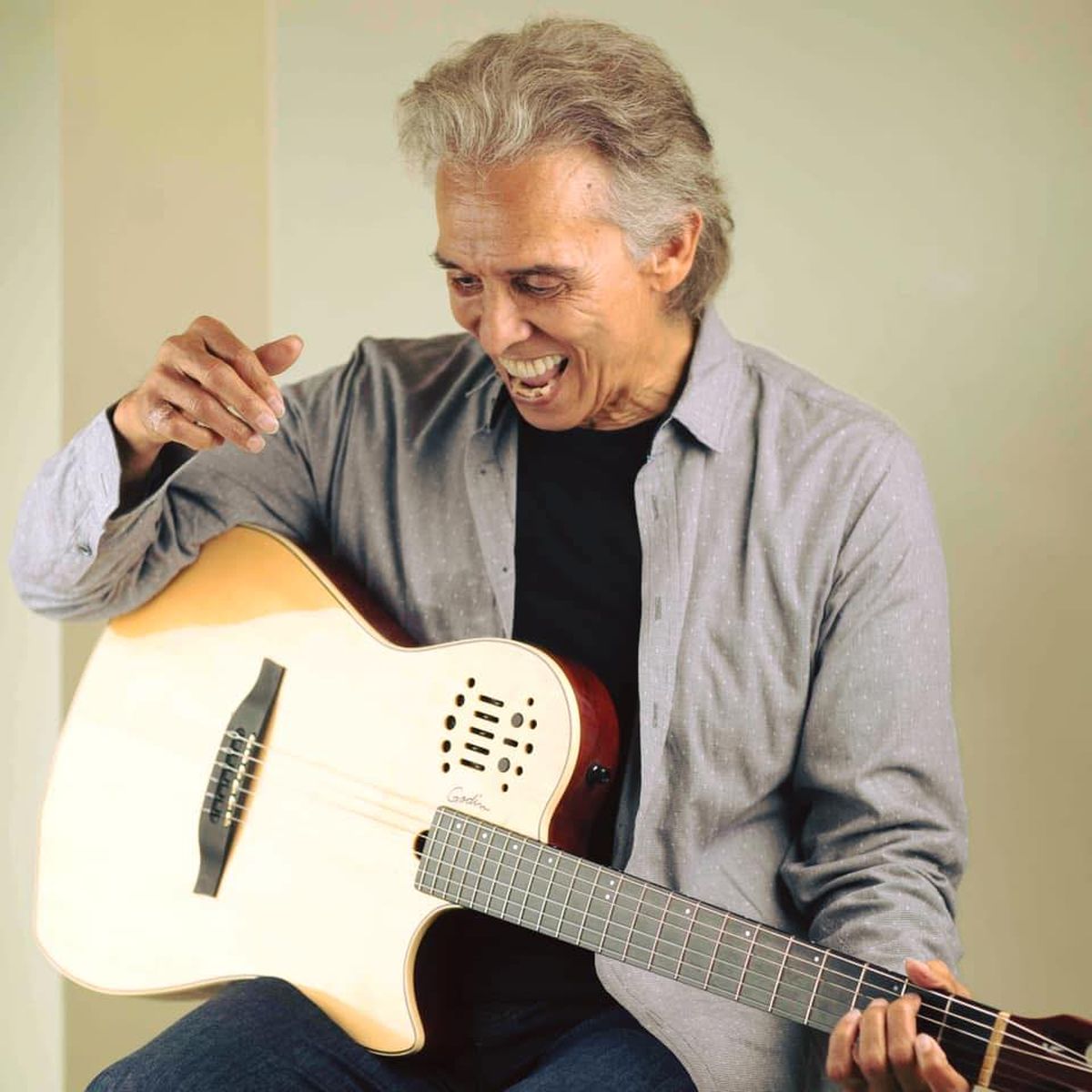 Jairo dedicará un segmento del concierto en Mendoza a su familia, compartiendo escenario con su hijo Yaco y su nieto Francisco. Jairo dedicará un segmento del concierto en Mendoza a su familia, compartiendo escenario con su hijo Yaco y su nieto Francisco.