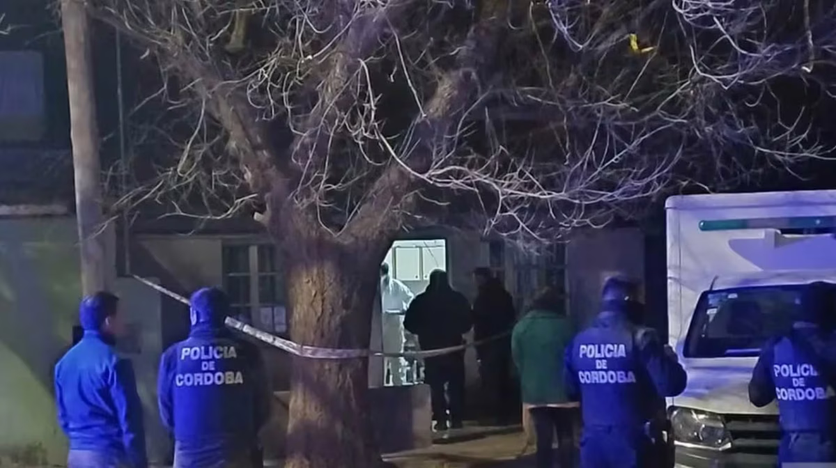 Horror en Jujuy. El asesino serial de indigentes alimentaba a los perros de la calle con los cadáveres de sus víctimas. Horror en Jujuy. El asesino serial de indigentes alimentaba a los perros de la calle con los cadáveres de sus víctimas. 