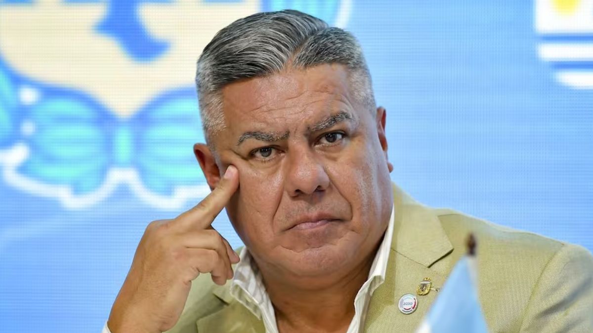 Chiqui Tapia felicitó a Estudiantes por el título obtenido en el Torneo Clausura.