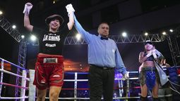 Ganó la Chinita. Brisa Alfonzo tuvo que batallar con la durísima Romina Ñúez Melgar para llevarse el triunfo por puntos en la lujosa velada de boxeo del Park Hyatt Mendoza.