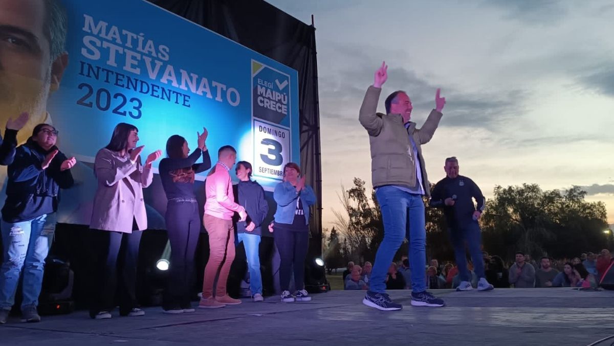 A diferencia de algunos dirigentes identificados con el kirchnerismo, Stevanato ha sabido construir un perfil de base más amplia tanto desde lo ideológico como desde lo etario.