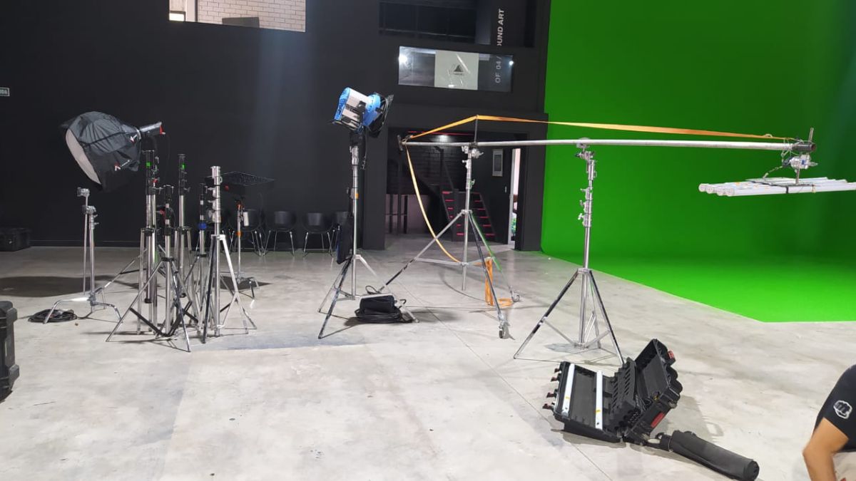 En el canal estatal mendocino Acequia, se trabaja incorporando la tecnología necesaria para que en la transmisión del Acto Central de la Fiesta Nacional de la Vendimia 2023 se incorpore la novedosa realidad aumentada.