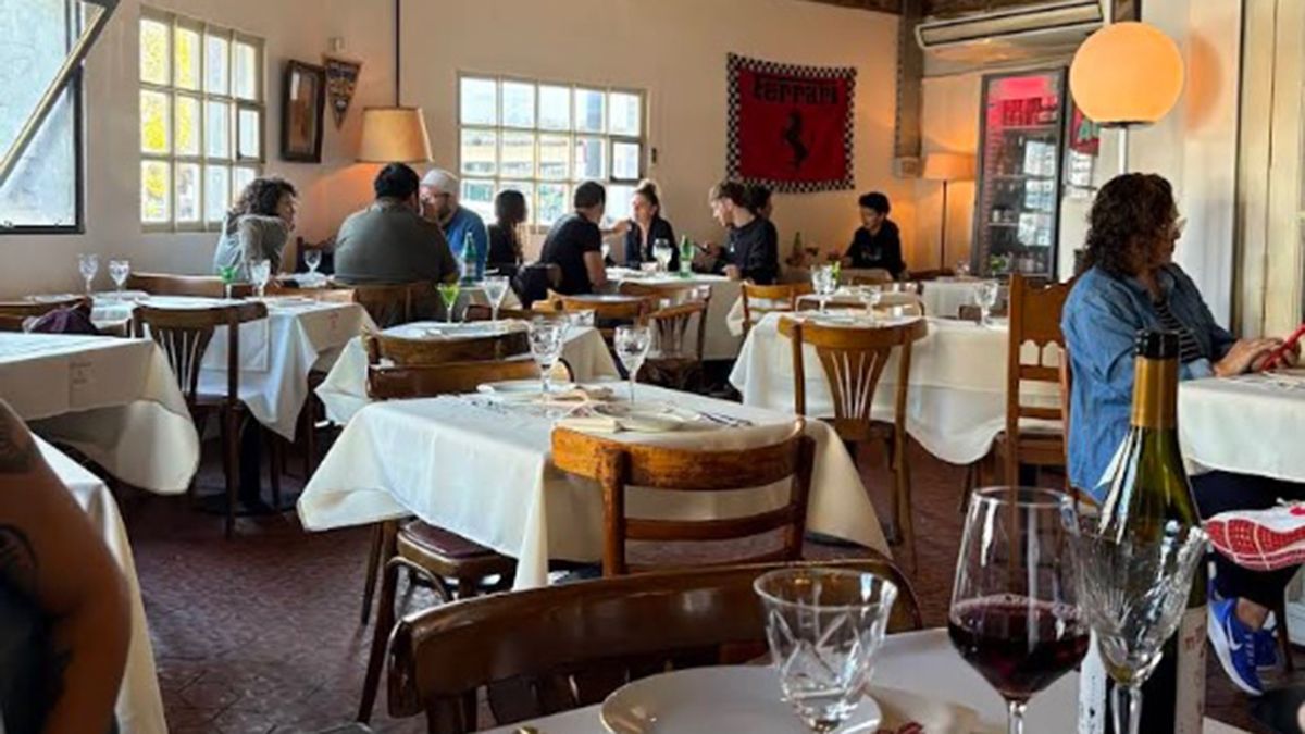 Olla 7, el bodegón porteño que pone a prueba el paladar de los más exigentes que está en el corazón del barrio de Chacarita Olla 7, el bodegón porteño que pone a prueba el paladar de los más exigentes que está en el corazón del barrio de Chacarita