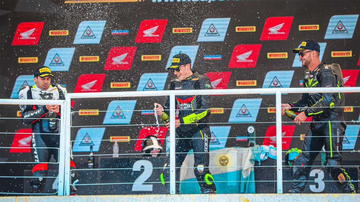 Franco Pandolfino fue tercero en el Superbike de Brasil.