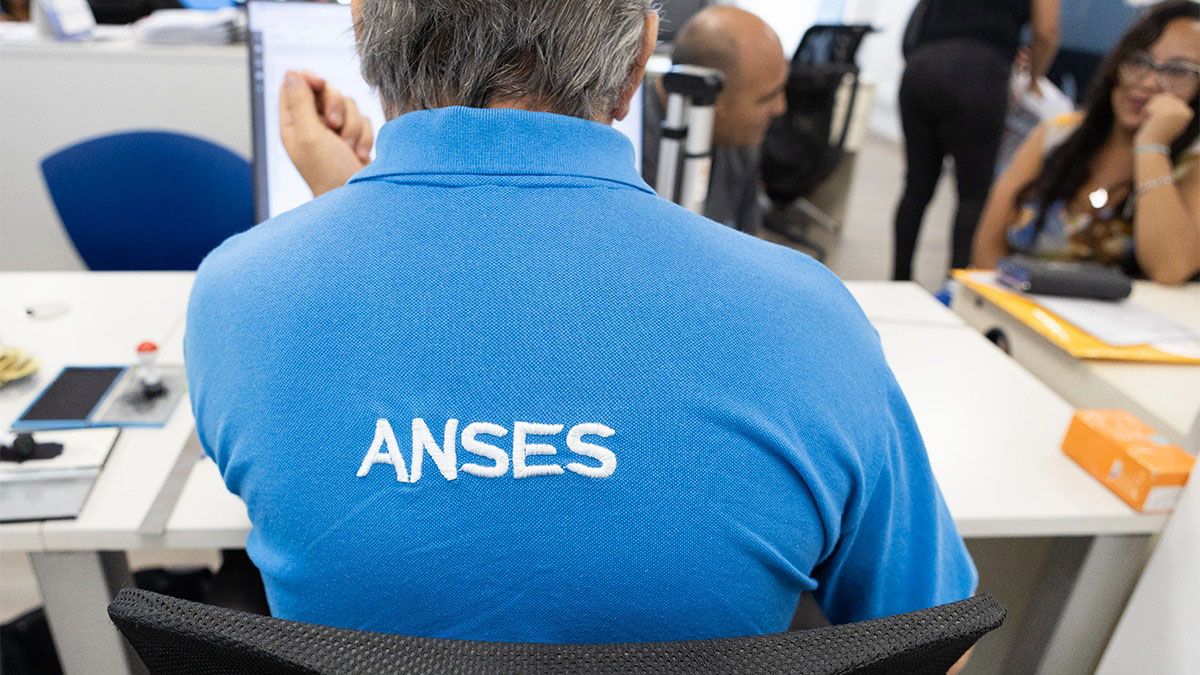 Anses Quiénes Cobran Este Lunes 8 De Abril 2024