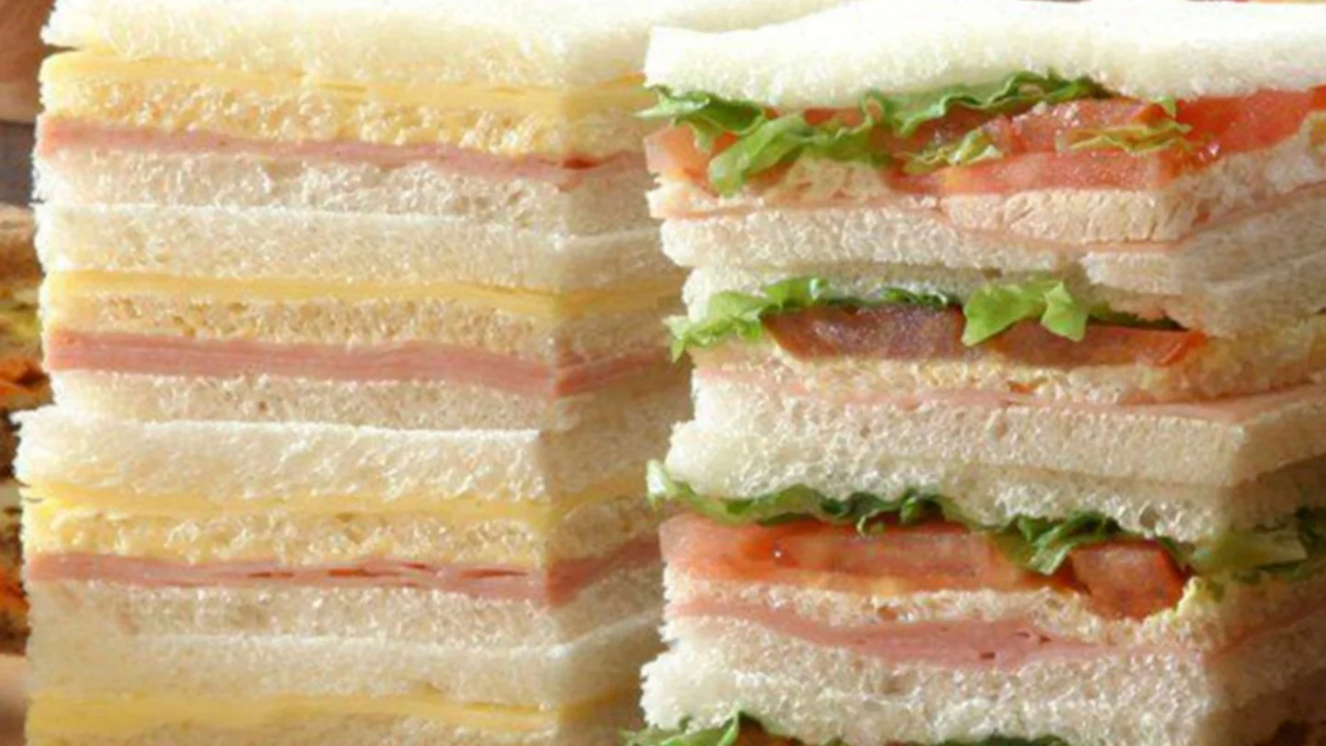 Trucos caseros: cómo conservar los sándwiches de miga en la heladera. Trucos caseros: cómo conservar los sándwiches de miga en la heladera.