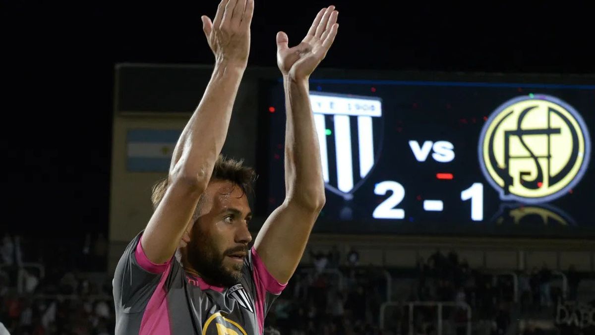 Matías Villarreal volverá a ser titular en Gimnasia y Esgrima ante el Deportivo Maipú, tras cumplir la fecha de suspensión.