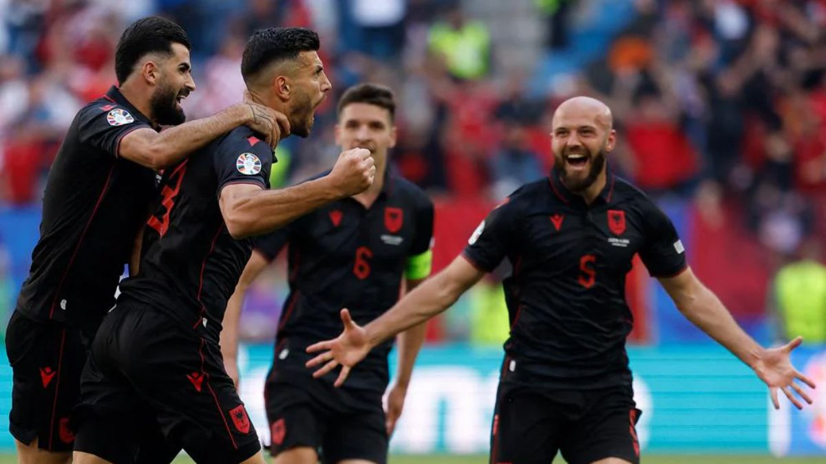 Klaus Gjasula puso en empate a los 95 y toda Albania celebró la igualdad contra un equipazo como Croacia.