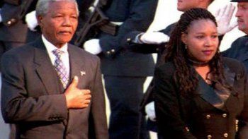 La hija de Mandela viajó desde la Argentina para visitar a su padre enfermo