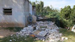 Evacuaron dos familias tras desmoronarse sus viviendas en Paraná