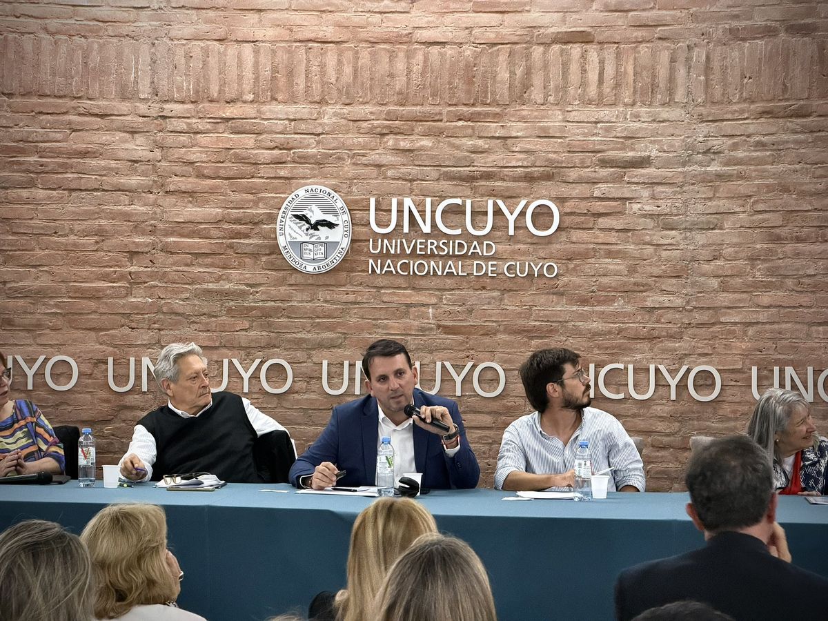 Tadeo García Zalazar, el "pollo" de Alfredo Cornejo. Tadeo García Zalazar, el "pollo" de Alfredo Cornejo.