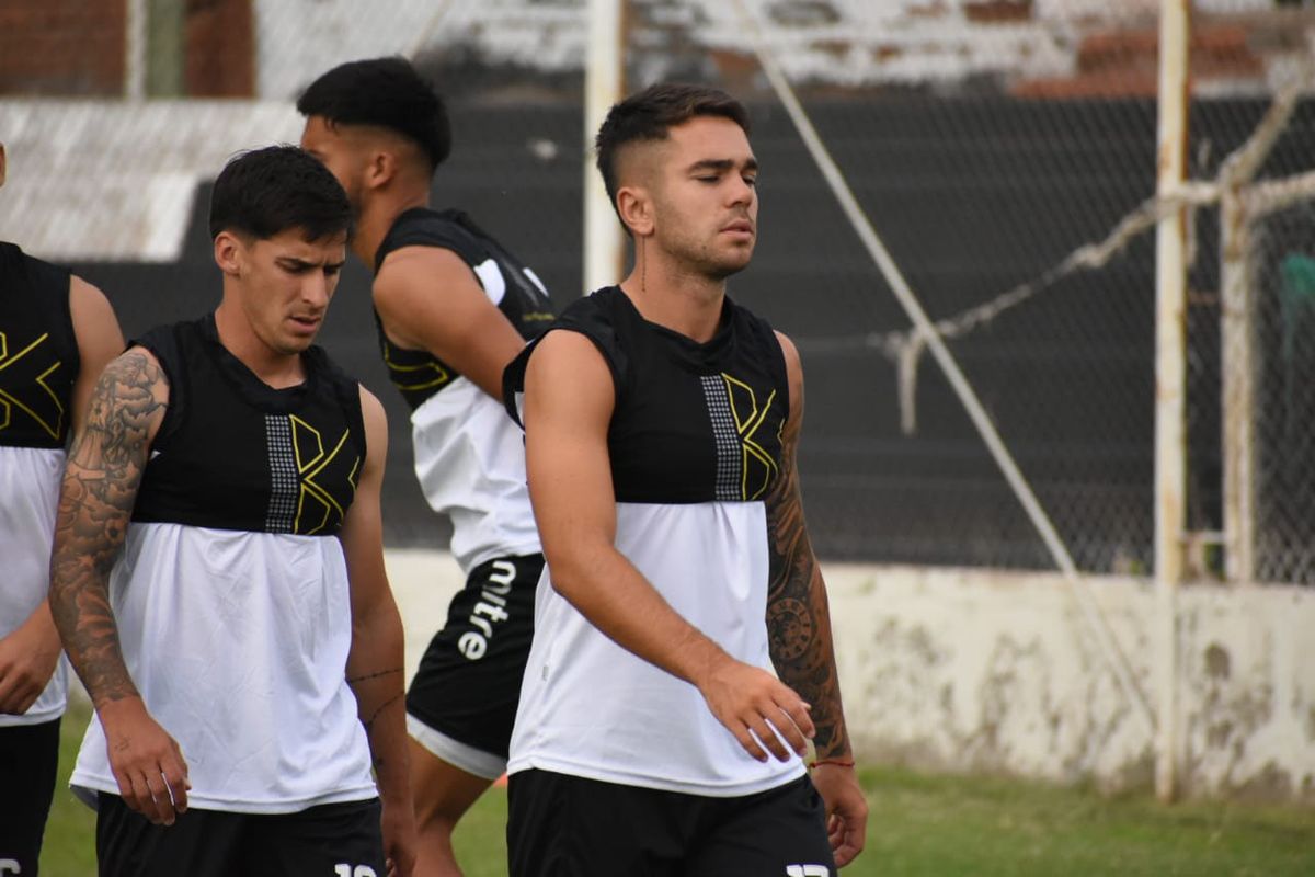 Nicolás Romano marcó el gol en el primer partido ante el Verdinegro