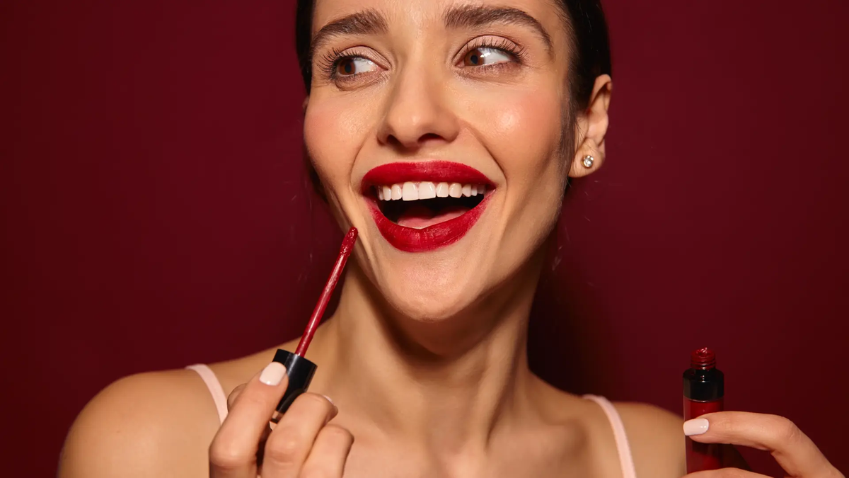 El color rojo ha quedado obsoleto con el paso del tiempo. El color rojo ha quedado obsoleto con el paso del tiempo.