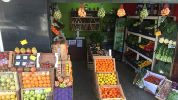 Un empleado de una verdulería fue golpeado por su jefe con un látigo y un palo de escoba Un empleado de una verdulería fue golpeado por su jefe con un látigo y un palo de escoba