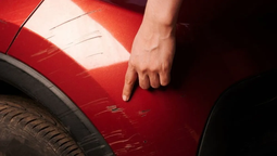 Los abrasivos suaves de la pasta de dientes son favorables para tu auto.&nbsp;