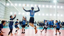 La selección masculina U18 de la Federación Mendocina de Vóleibol cayó en cuartos del final del torneo Argentino de la categoría que se juega en Miramar. La selección masculina U18 de la Federación Mendocina de Vóleibol cayó en cuartos del final del torneo Argentino de la categoría que se juega en Miramar.