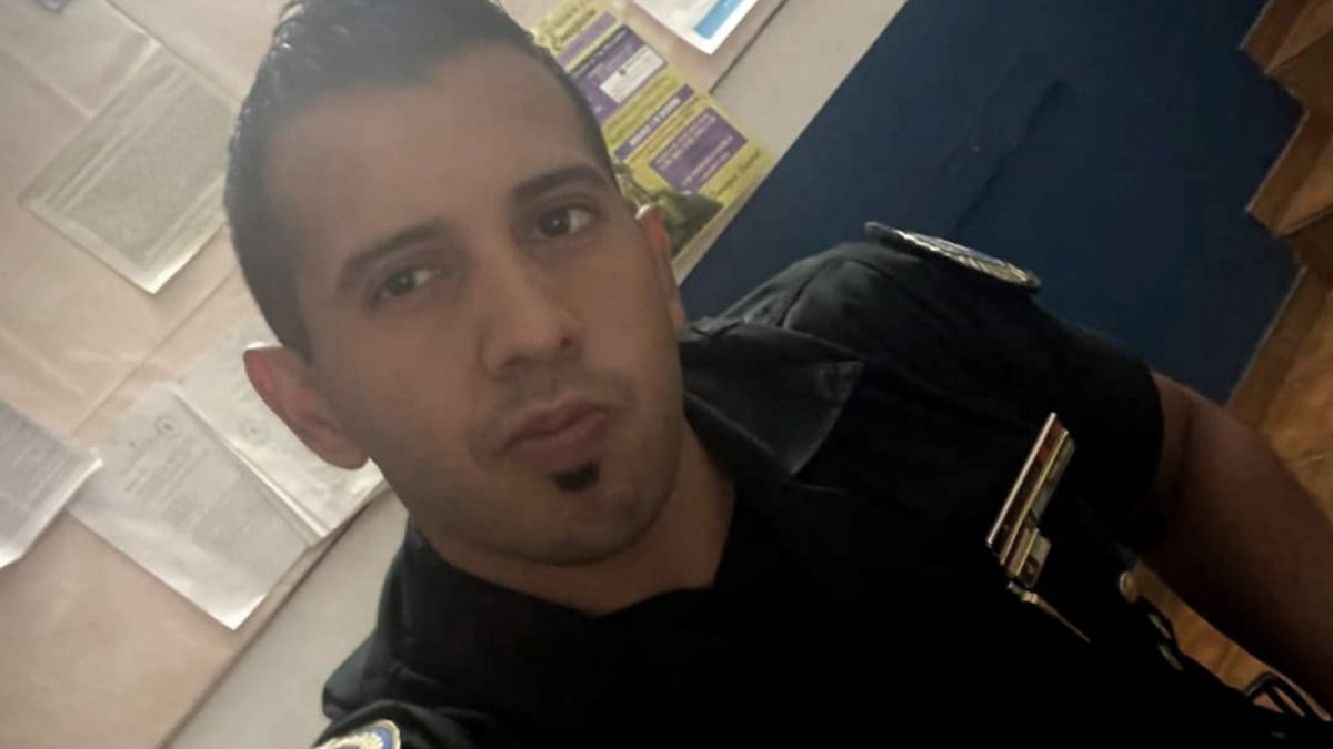 El oficial Giuliano Edgardo Tierro, quien se desempeñaba en la delegación de Concepción de Tucumán de la Policía Federal. Fue asesinado de ocho balazos en Ciudadela