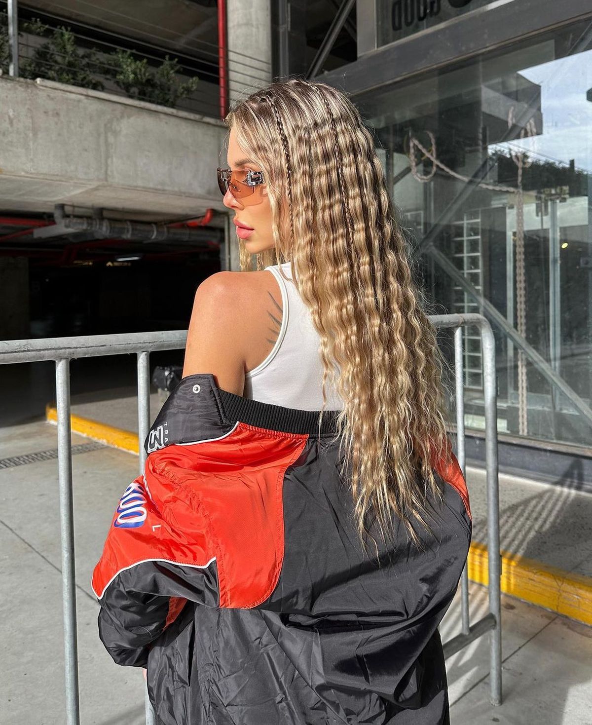 Romi Malaspina llevó la tendencia racer al extremo. Romi Malaspina llevó la tendencia racer al extremo.