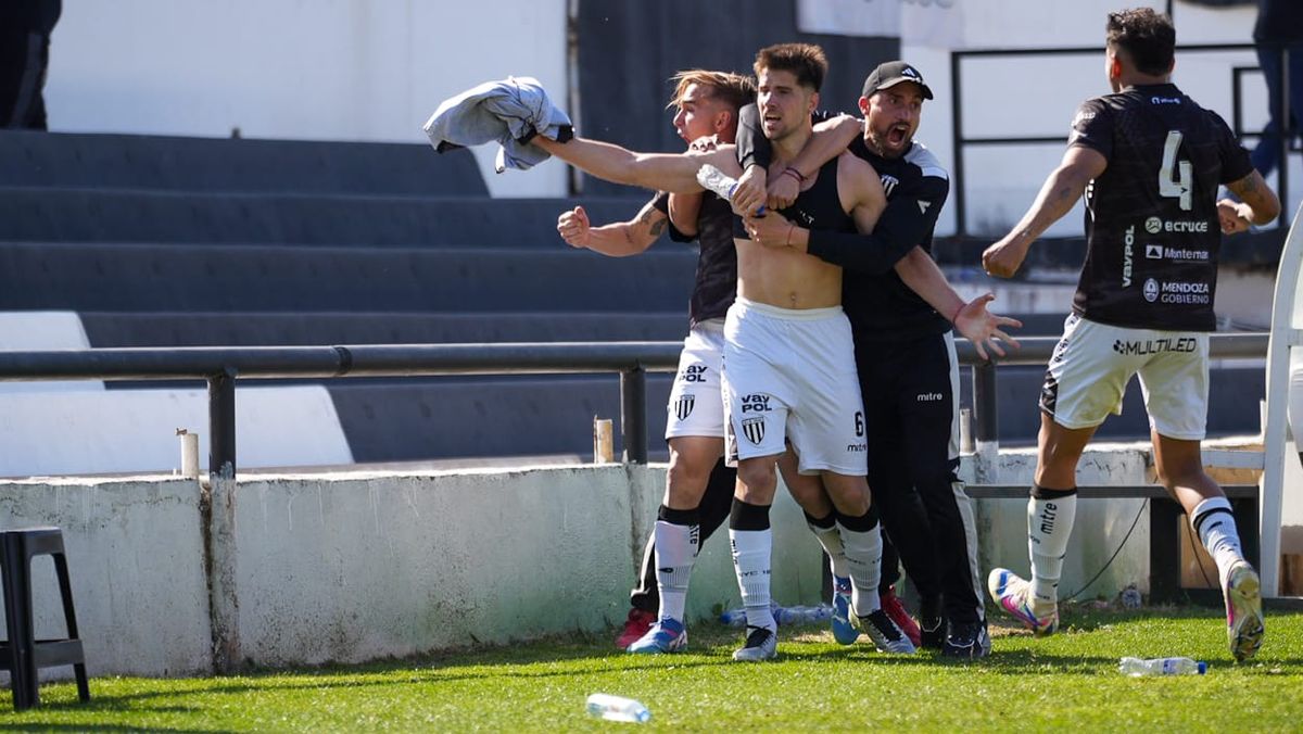 Imanol González le dio el triunfo a Gimnasia y Esgrima ante el Lobo jujeño en el tiempo de descuento.