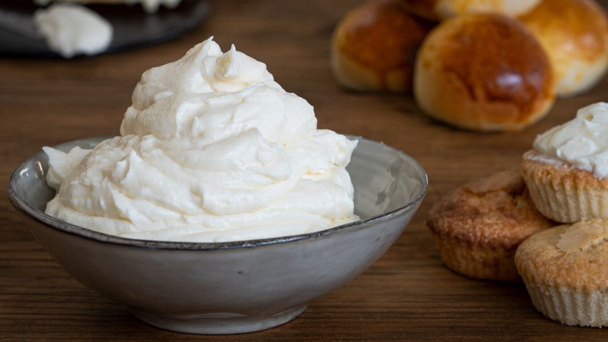Cómo se hace el Queso crema para untar: la receta casera, fácil y en minutos