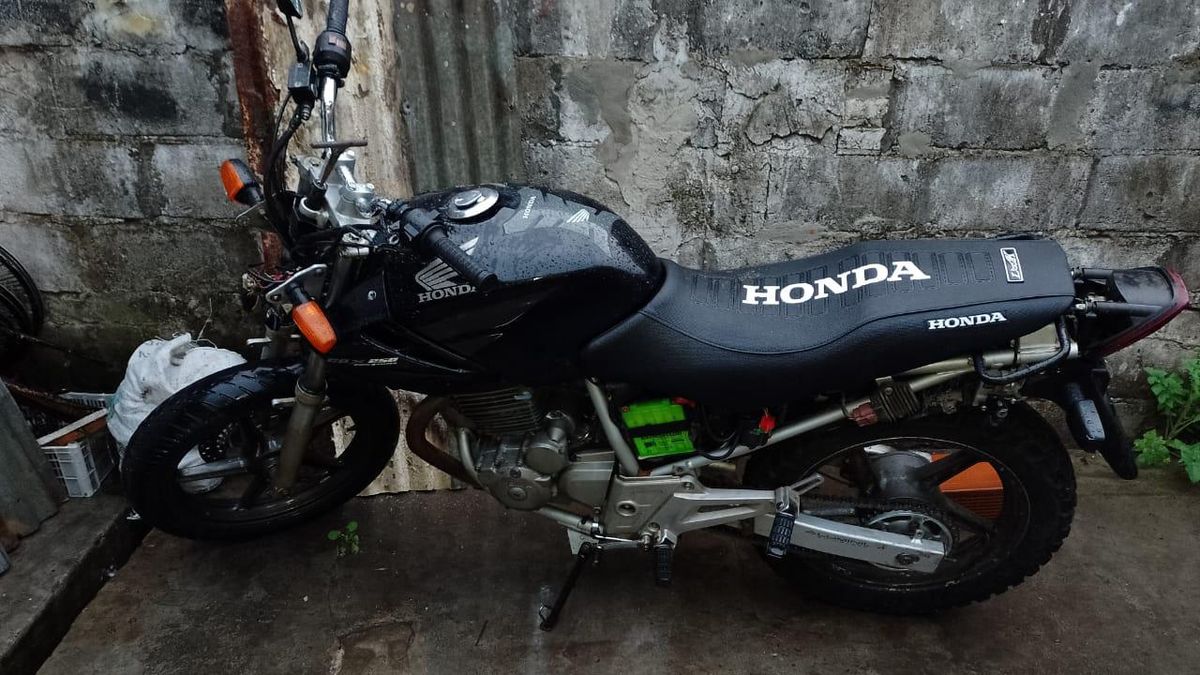 Compró una moto por internet, lo balearon y le robaron 6 mil dólares