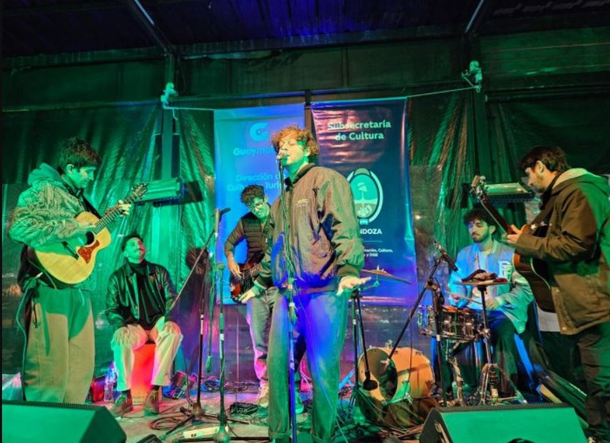 Gauchito Club, La Skandalosa Tripulación, Pasado Verde y Spaghetti Western, juntos. 