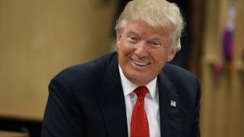 Un diario republicano compara a Trump con Cristina y apoya a Hillary