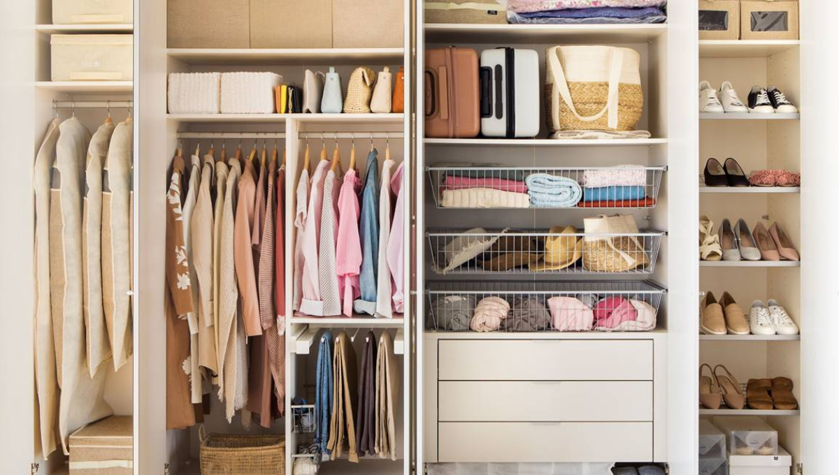 Toma nota del método 90/90 que te ayuda a eliminar la ropa que ya no usas. Toma nota del método 90/90 que te ayuda a eliminar la ropa que ya no usas.