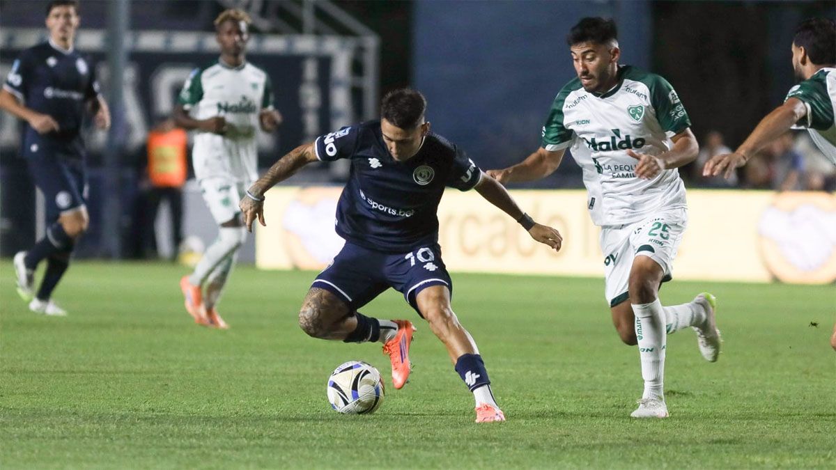 Independiente Rivadavia venció a Sarmiento de Junín y es líder de la Zona B con puntaje ideal