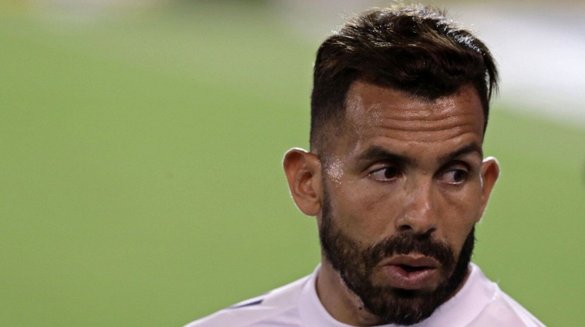 Carlos Tevez y Pablo Dóvalo dirimirán sus diferencias en la Justicia. El árbitro le inició acciones legales al DT de Independiente de Avellaneda.